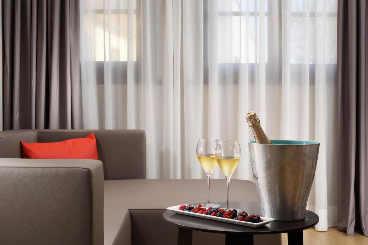 Suite con Vasca Idromassaggio e Accesso Spa